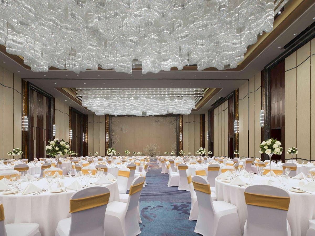 Pullman Yantai Center Hotel Exterior foto