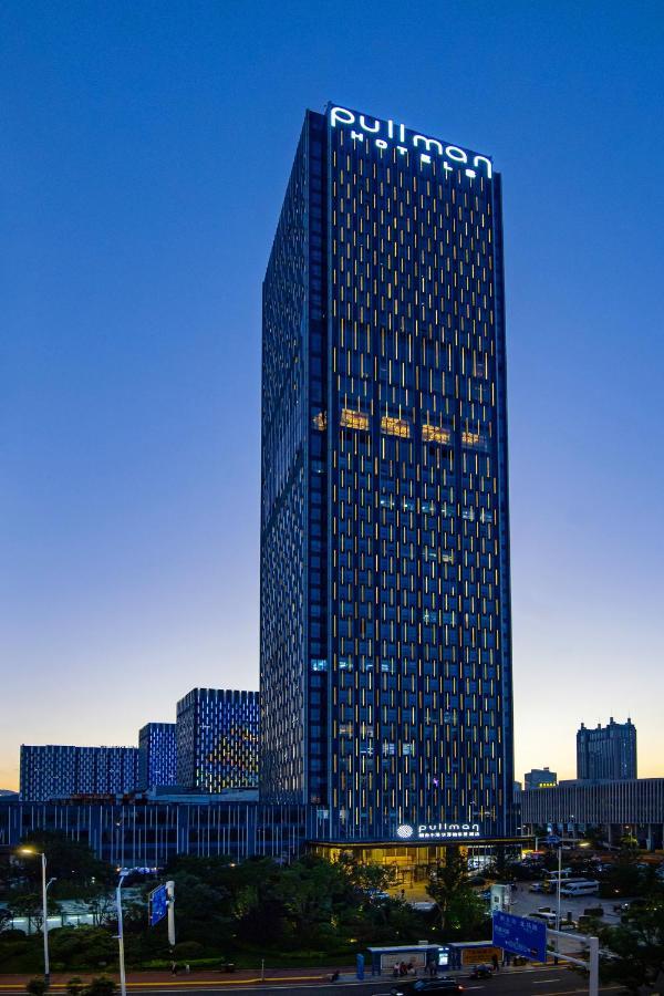 Pullman Yantai Center Hotel Exterior foto