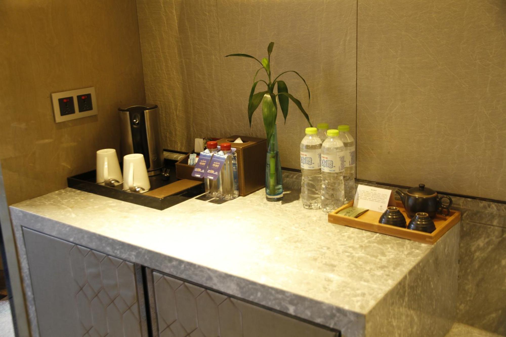 Pullman Yantai Center Hotel Exterior foto